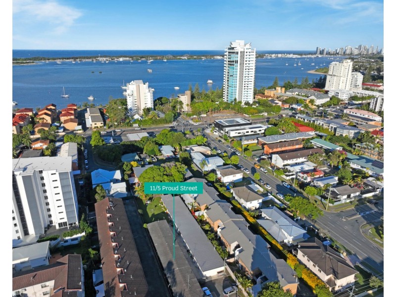 11/5 Proud Street, Labrador QLD 4215