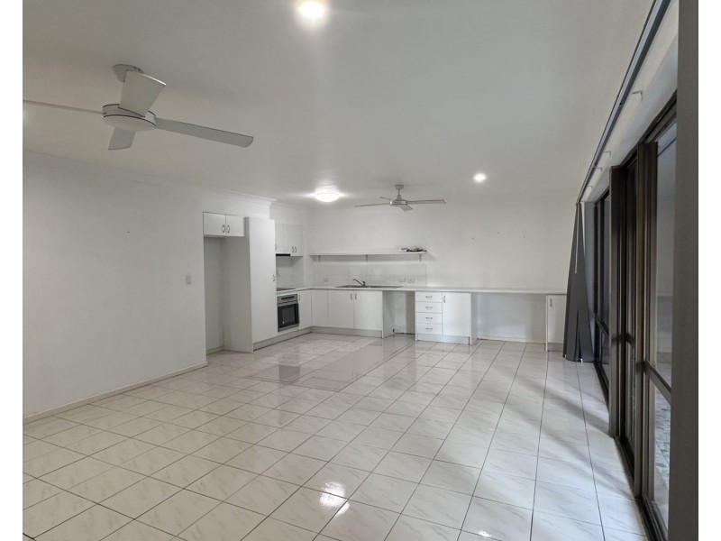 5/13 Surf Parade, Broadbeach QLD 4218