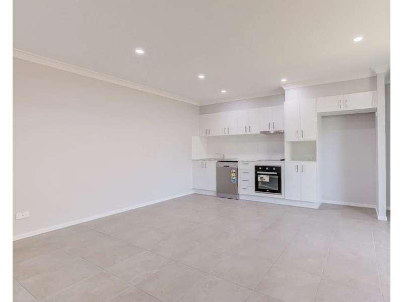 24B Pinelands, Loganlea QLD 4131