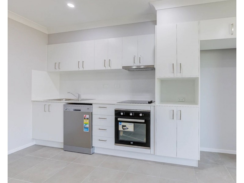 24B Pinelands, Loganlea QLD 4131