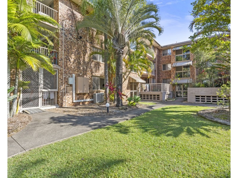 4/52 Whitby Street, Southport QLD 4215