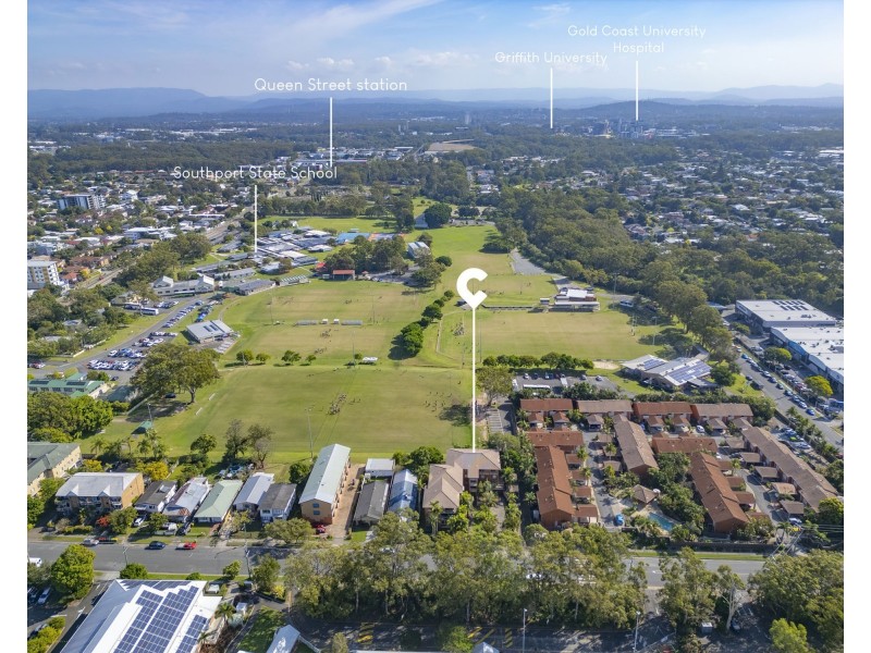 4/52 Whitby Street, Southport QLD 4215