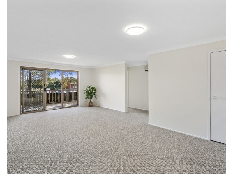 4/52 Whitby Street, Southport QLD 4215