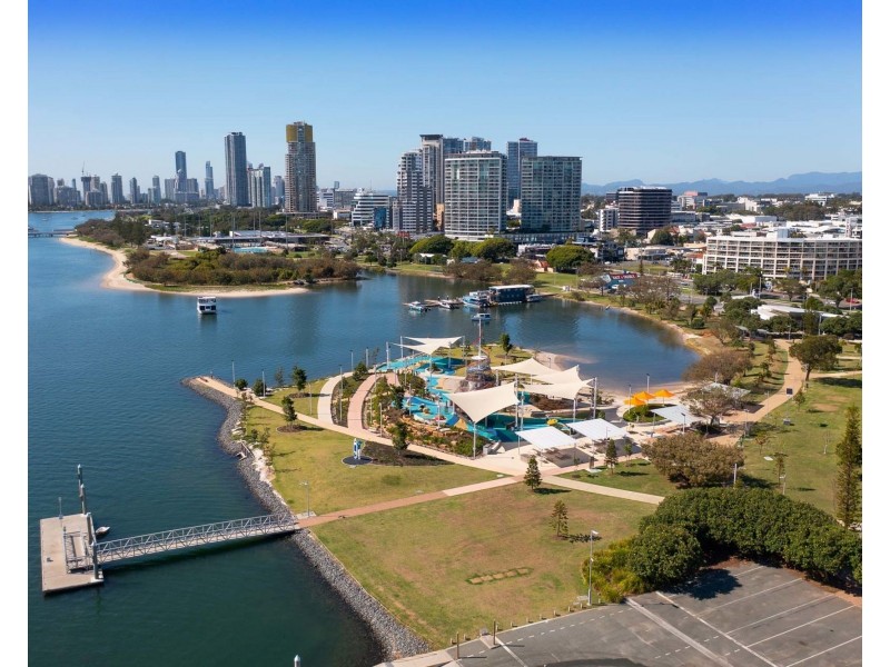 4/52 Whitby Street, Southport QLD 4215