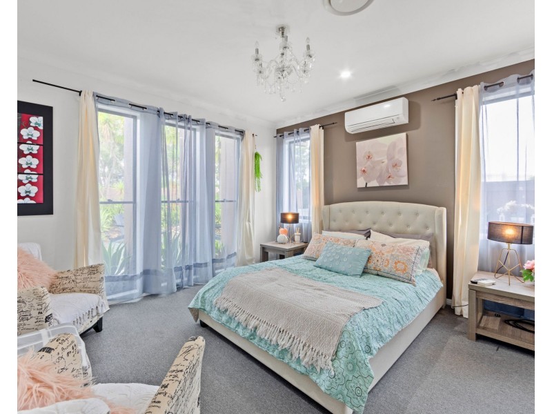 33 Southern Skies Avenue, Reedy Creek QLD 4227