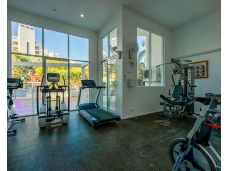 64/15 Breaker Street, Main Beach QLD 4217