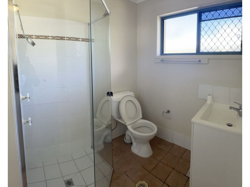 4/12 Mary Ave, Broadbeach QLD 4218