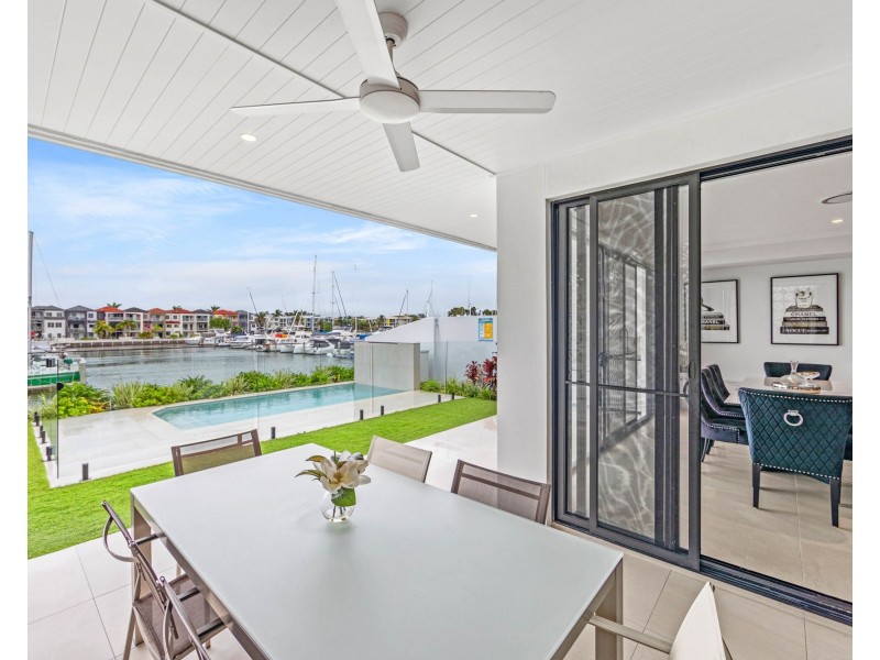 8942 The Point Circuit, Hope Island QLD 4212