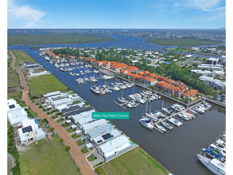 8942 The Point Circuit, Hope Island QLD 4212