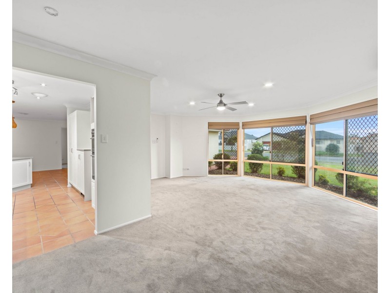 69 Monterey Keys Drive, Helensvale QLD 4212
