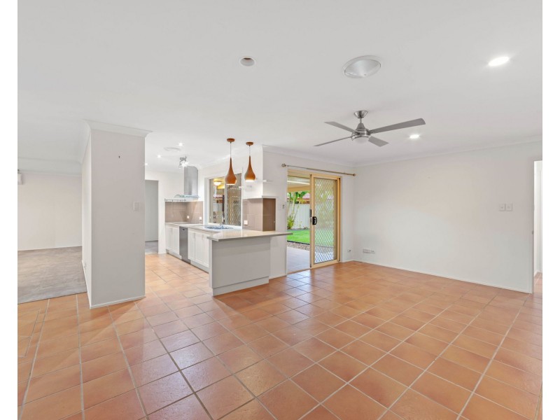 69 Monterey Keys Drive, Helensvale QLD 4212
