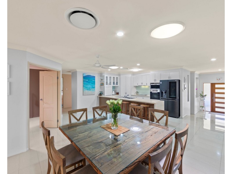 37 Callicarpa Street, Reedy Creek QLD 4227