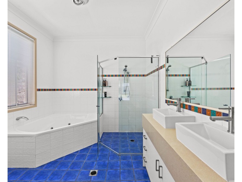 37 Callicarpa Street, Reedy Creek QLD 4227