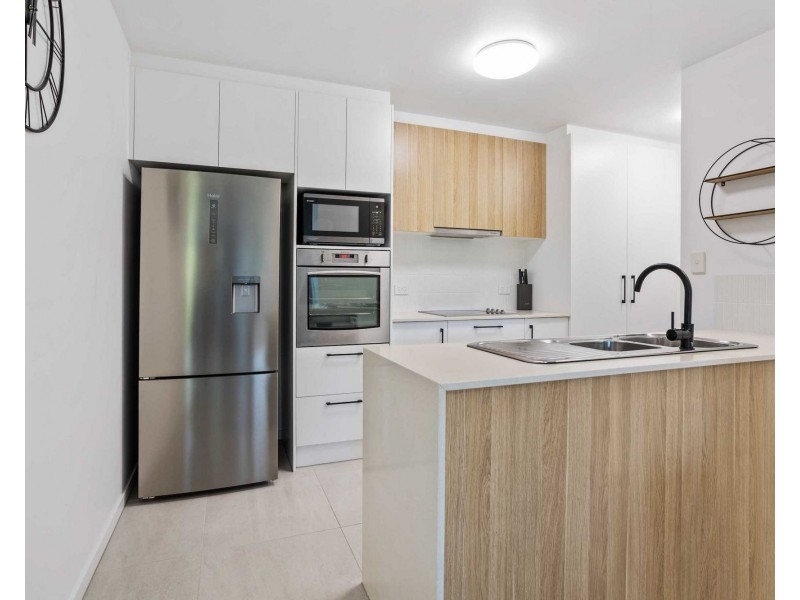 6/2312 Gold Coast Highway, Mermaid Beach QLD 4218
