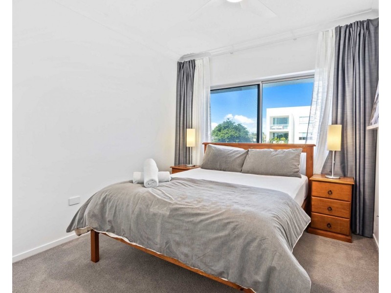 6/2312 Gold Coast Highway, Mermaid Beach QLD 4218