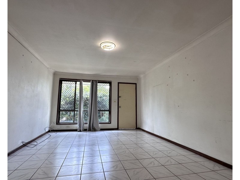 4/111 Sunshine Boulevard, Mermaid Waters QLD 4218