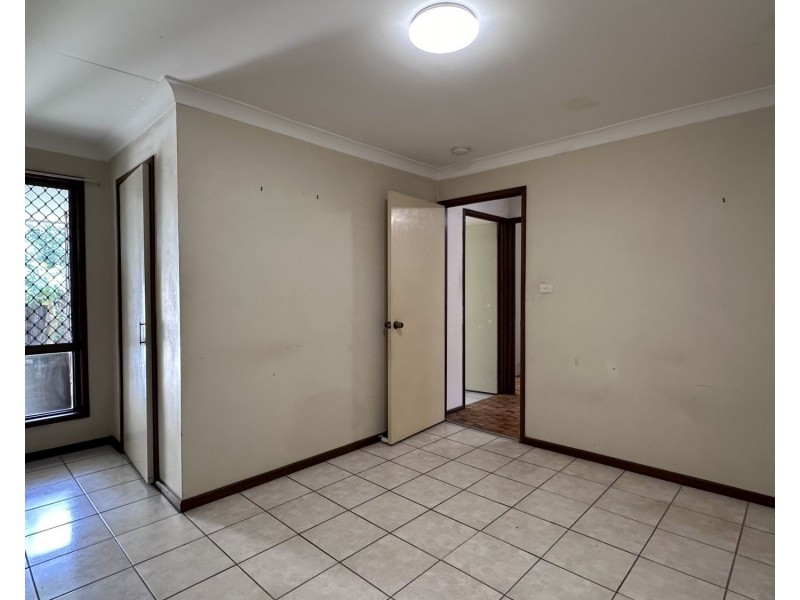 4/111 Sunshine Boulevard, Mermaid Waters QLD 4218