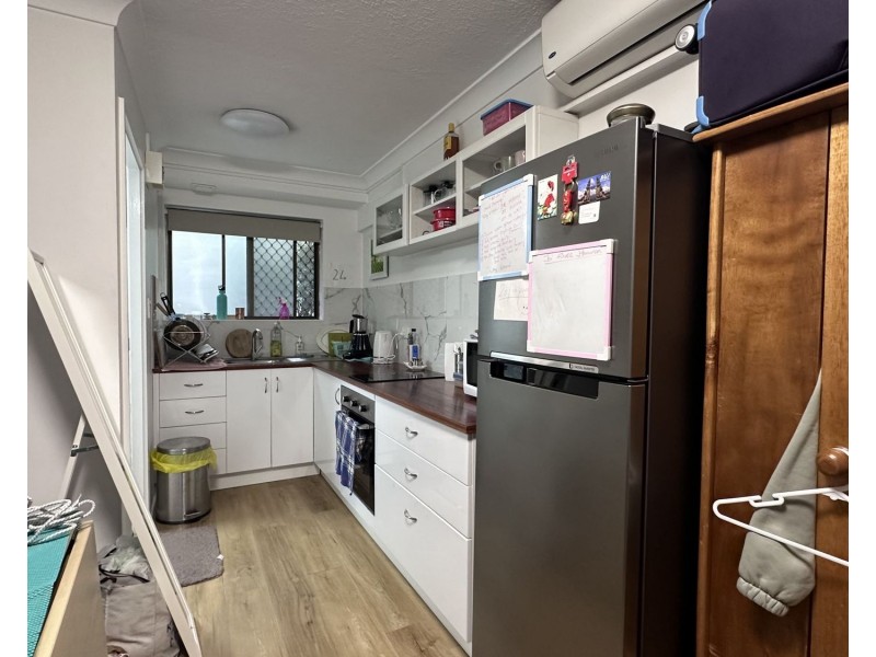 105/132 Marine Parade, Southport QLD 4215