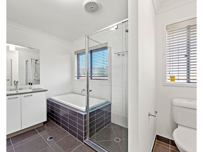 58 River Run Circuit, Ormeau Hills QLD 4208