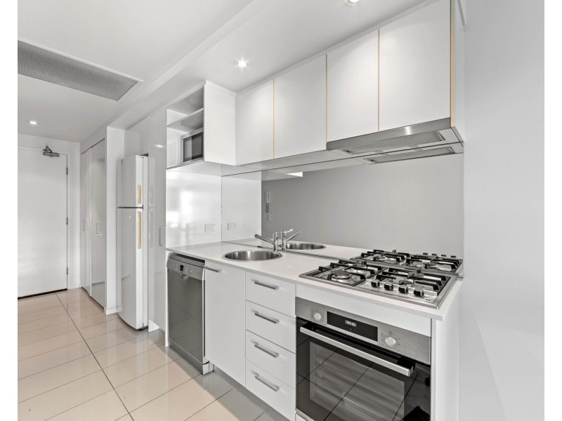 306/2 East Quay Drive, Biggera Waters QLD 4216
