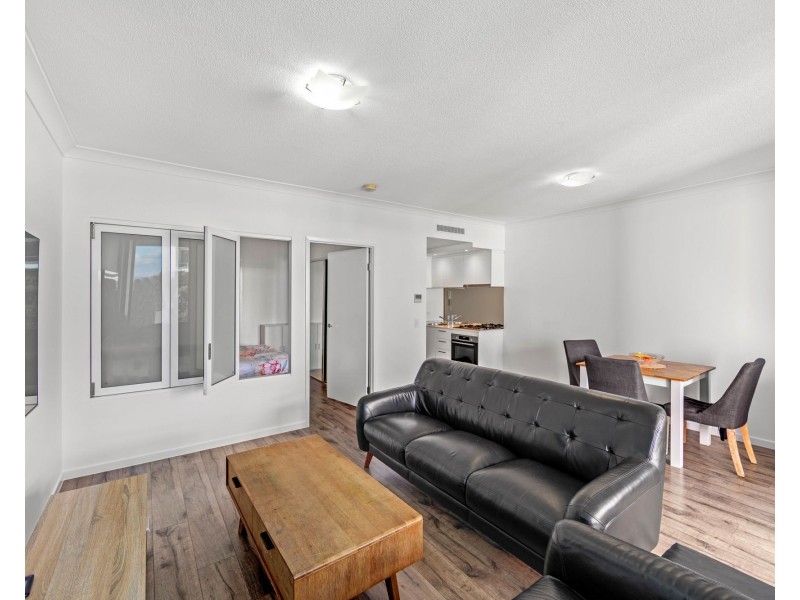 306/2 East Quay Drive, Biggera Waters QLD 4216