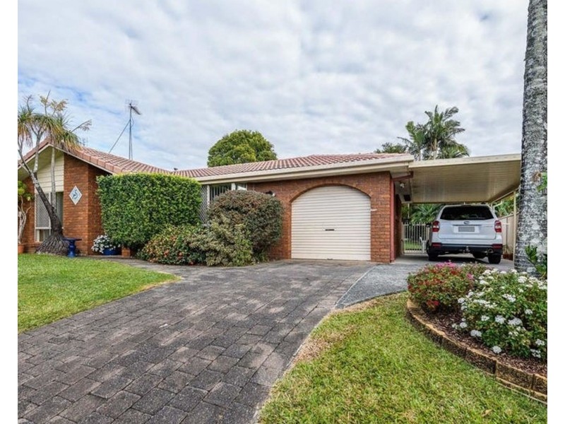 5 Carlton Court, Arundel QLD 4214