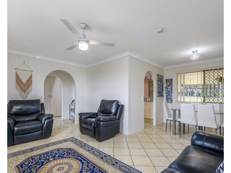 5 Carlton Court, Arundel QLD 4214