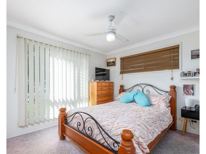 5 Carlton Court, Arundel QLD 4214