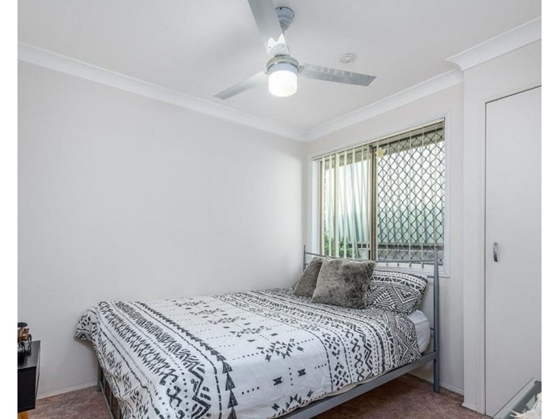 5 Carlton Court, Arundel QLD 4214