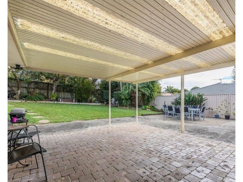 5 Carlton Court, Arundel QLD 4214