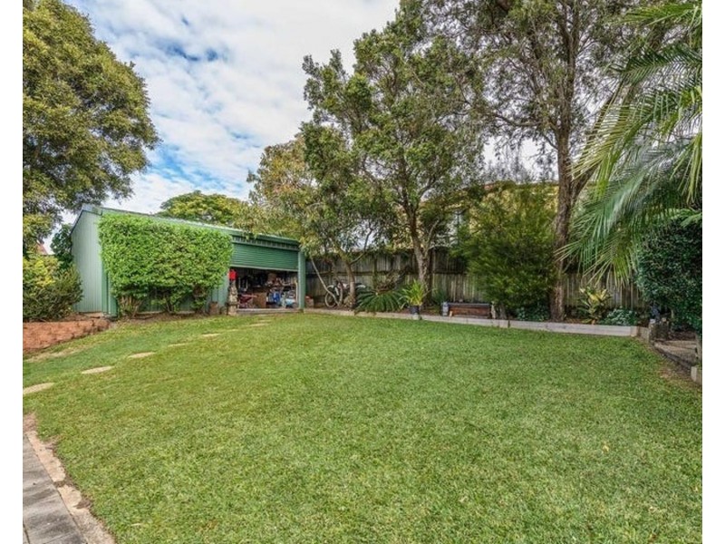 5 Carlton Court, Arundel QLD 4214