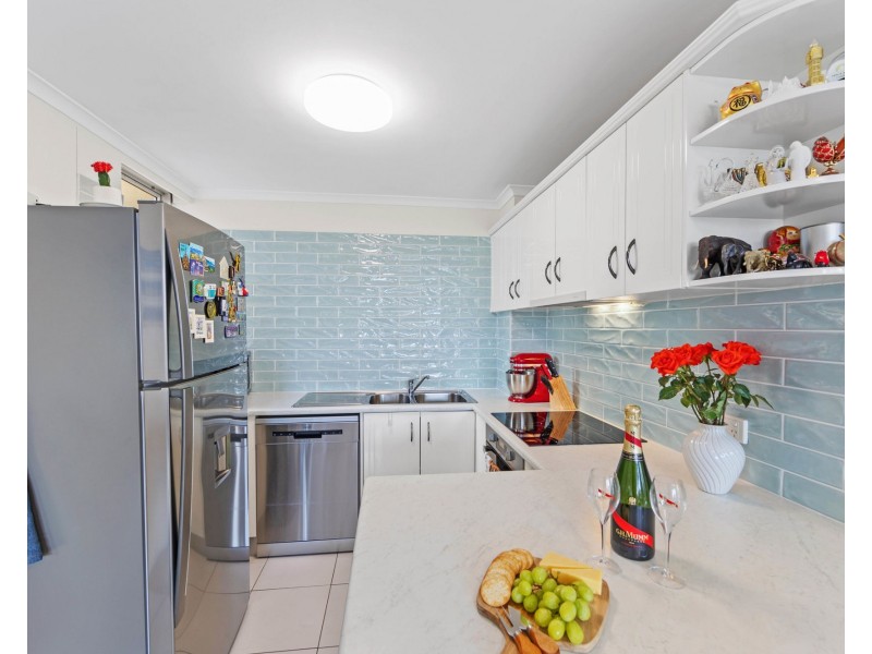 6/3303 Surfers Paradise Boulevard, Surfers Paradise QLD 4217