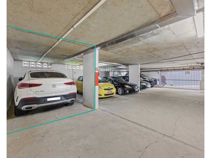 6/3303 Surfers Paradise Boulevard, Surfers Paradise QLD 4217