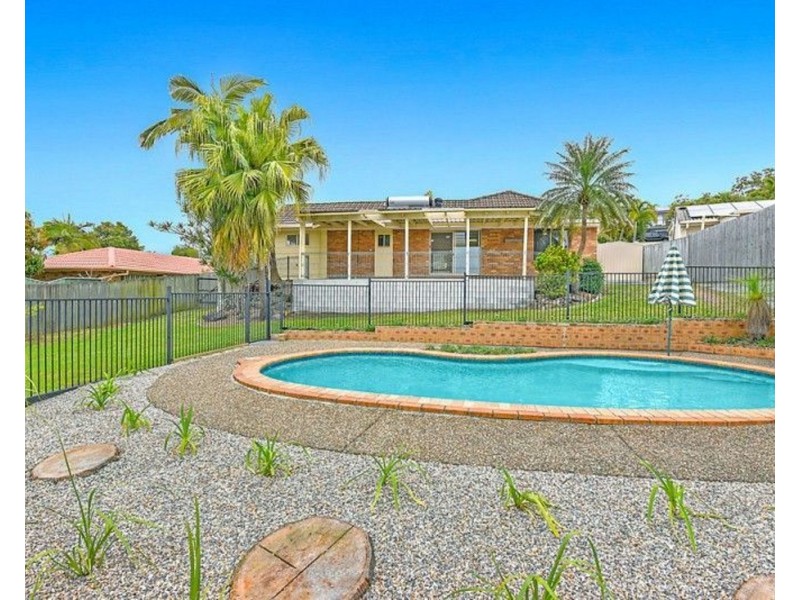 26 Mullewa Cresent, Helensvale QLD 4212