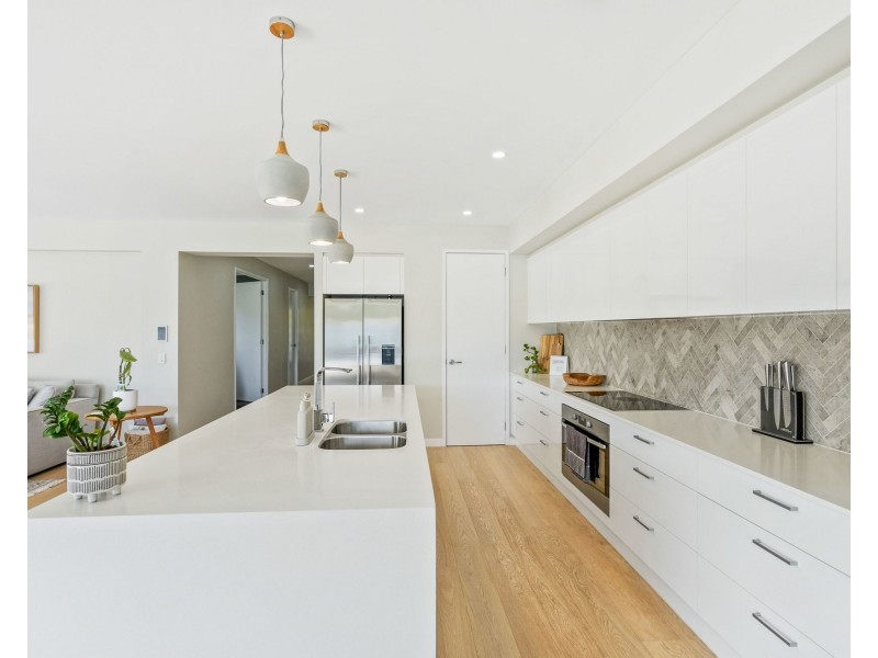 1 Byram Court, Ormeau Hills QLD 4208
