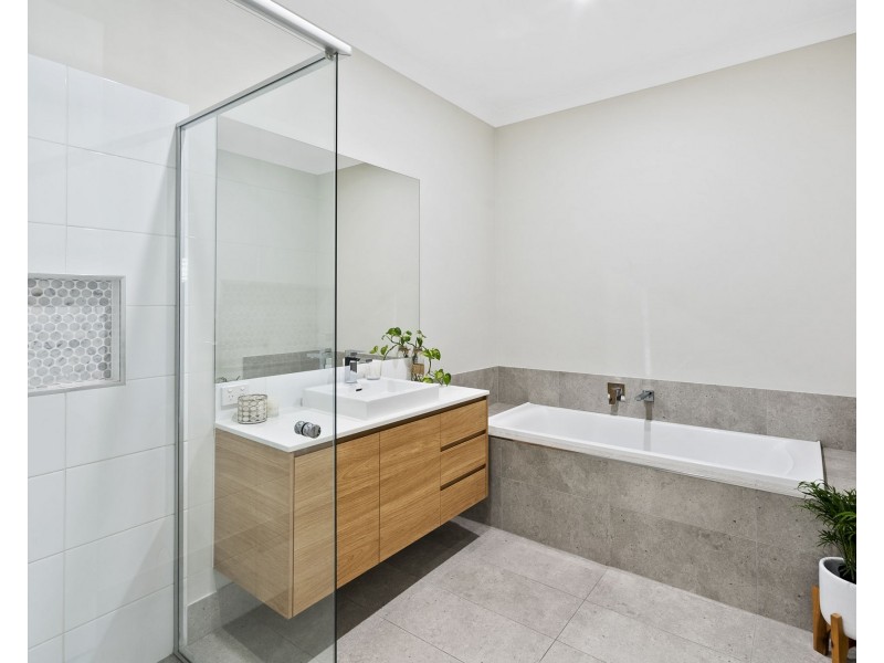 1 Byram Court, Ormeau Hills QLD 4208