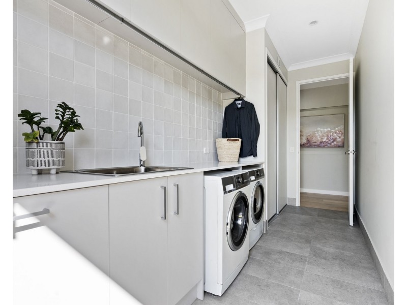1 Byram Court, Ormeau Hills QLD 4208