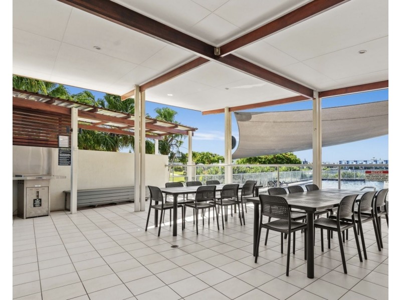 7 Flybridge Way, Hope Island QLD 4212