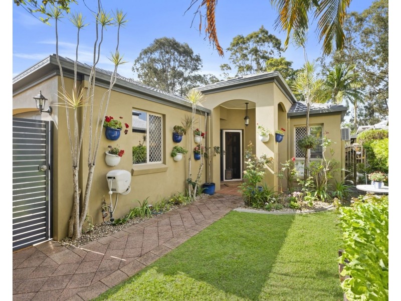 8 Tranmere Close, Robina QLD 4226