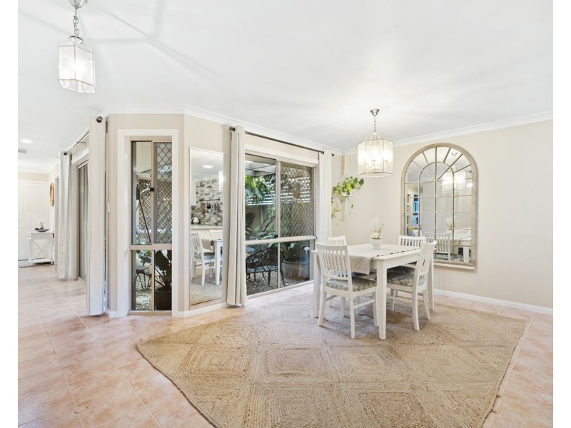 8 Tranmere Close, Robina QLD 4226