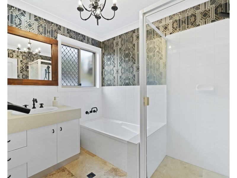 8 Tranmere Close, Robina QLD 4226