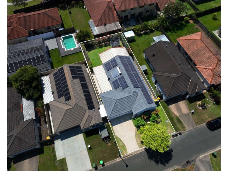 63 Serafina Drive, Helensvale QLD 4212