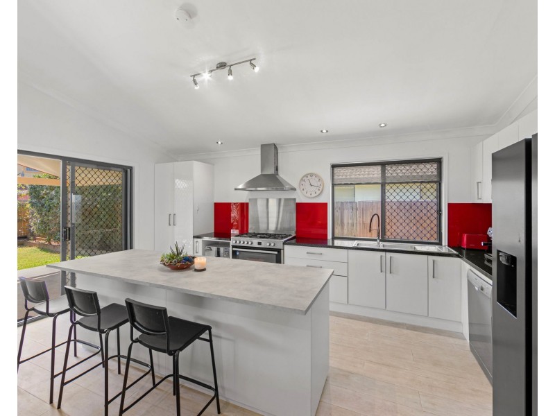 63 Serafina Drive, Helensvale QLD 4212