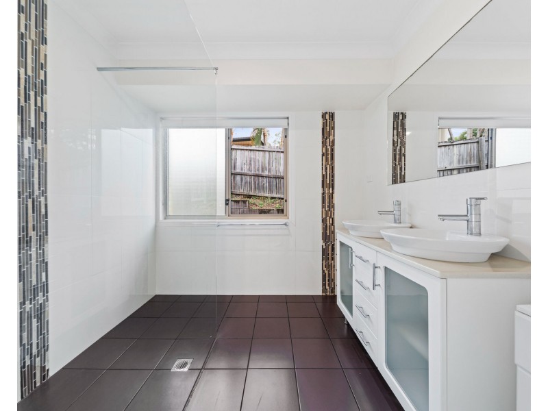 8 Coen Pl, Helensvale QLD 4212