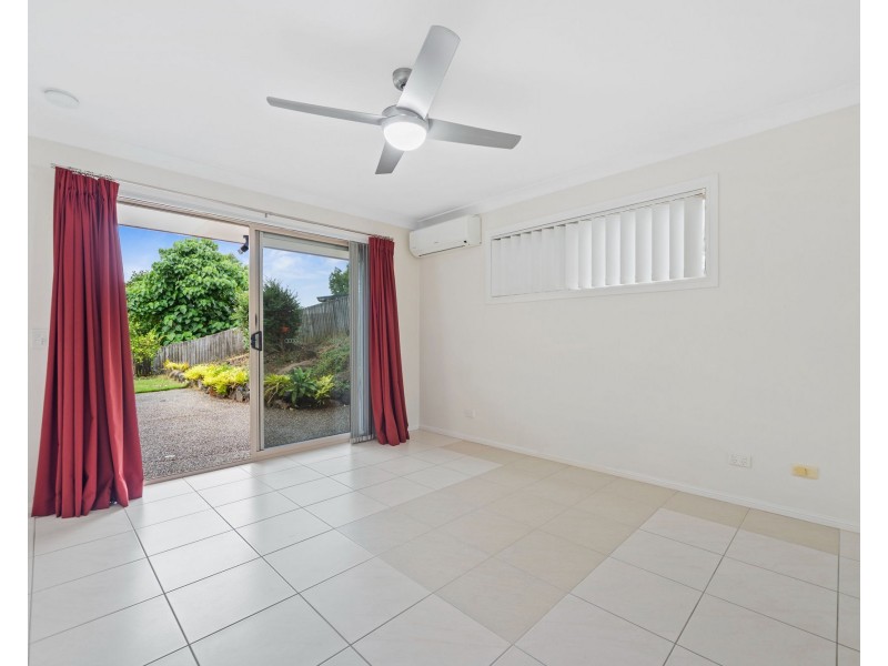 8 Coen Pl, Helensvale QLD 4212