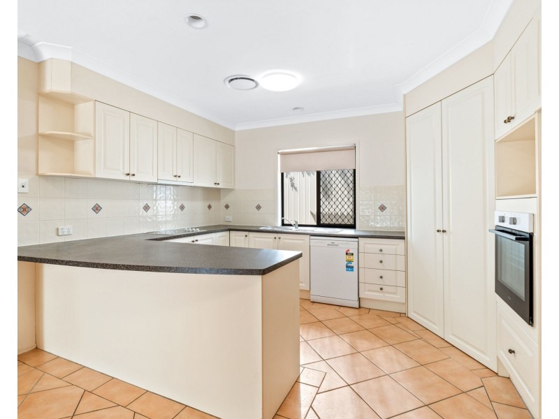 2 Gumview Place, Molendinar QLD 4214