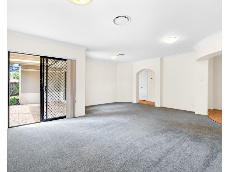 2 Gumview Place, Molendinar QLD 4214