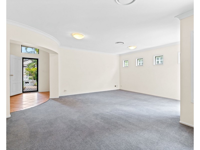 2 Gumview Place, Molendinar QLD 4214