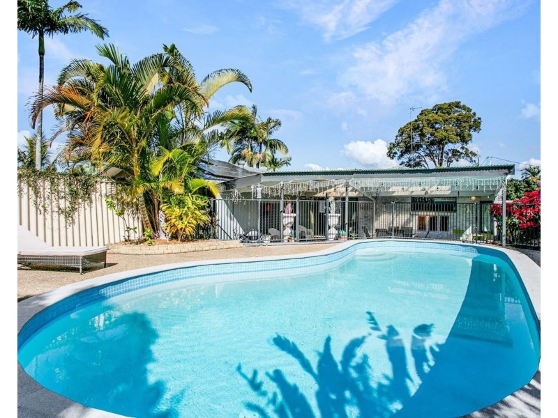 1/203 Central Street, Labrador QLD 4215