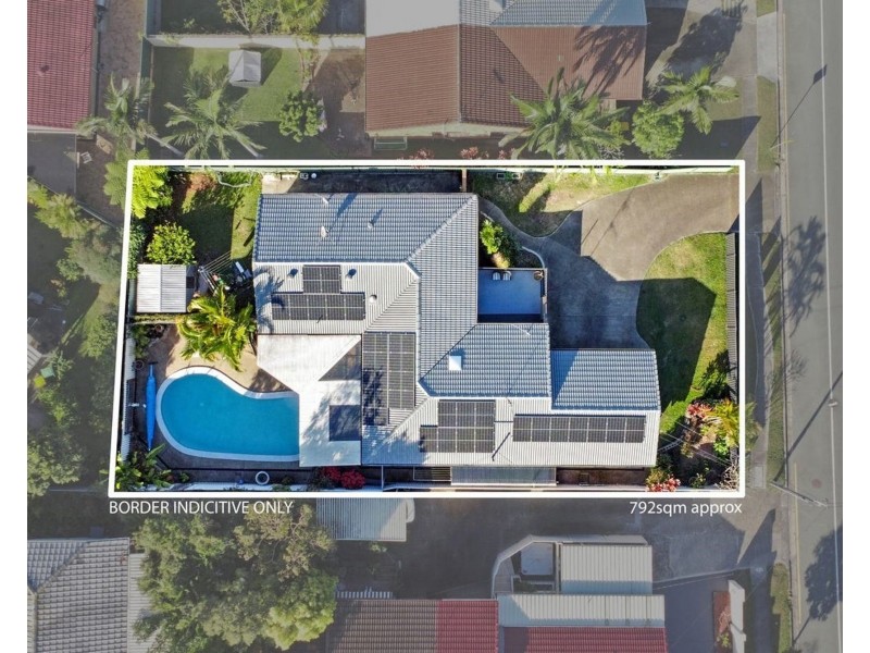 1/203 Central Street, Labrador QLD 4215